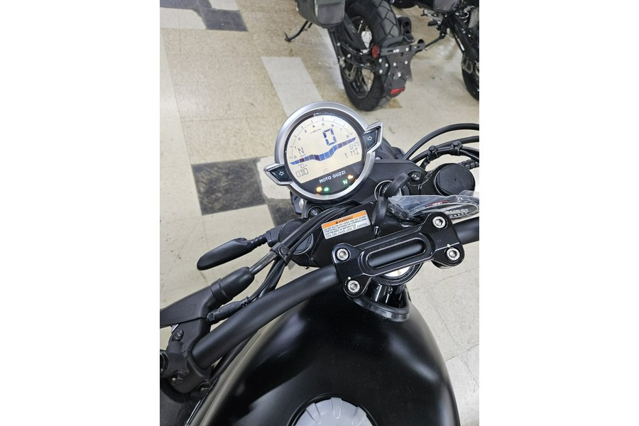 2023 Moto Guzzi V7 Stone Special Edition