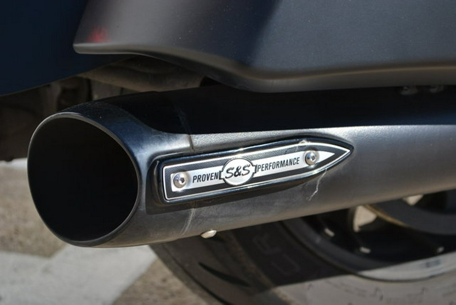 2024 Indian Pursuit Dark horse