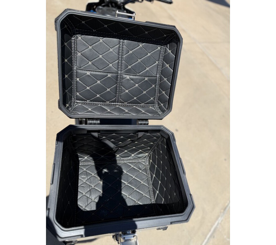 2022 Harley-Davidson® Pan America™ 1250 Special Fastback Blue/White Sand Pearl