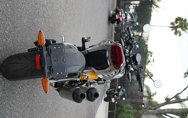 2023 Indian FTR R 1200 CARBON