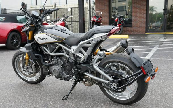 2023 Indian FTR R 1200 CARBON