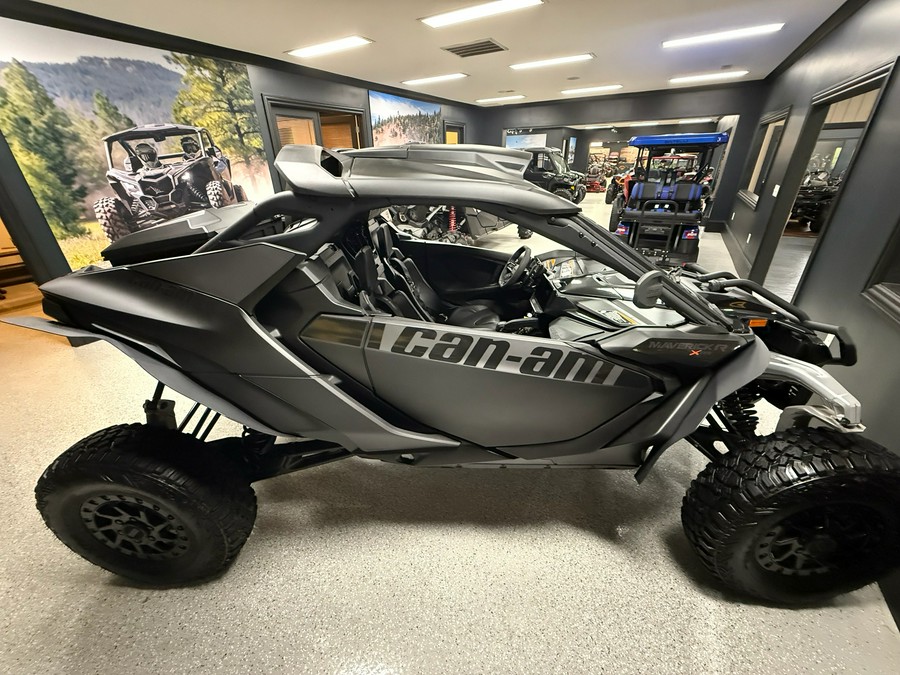 2024 Can-Am Maverick R X RS with Smart-Shox