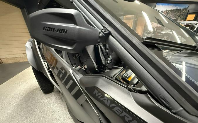 2024 Can-Am Maverick R X RS with Smart-Shox