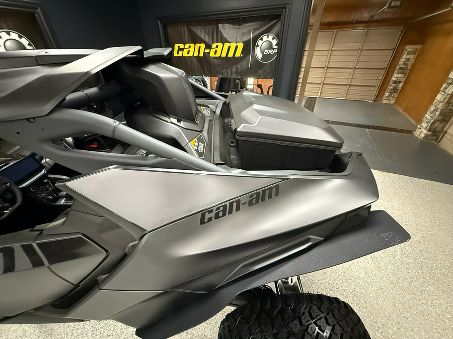 2024 Can-Am Maverick R X RS with Smart-Shox