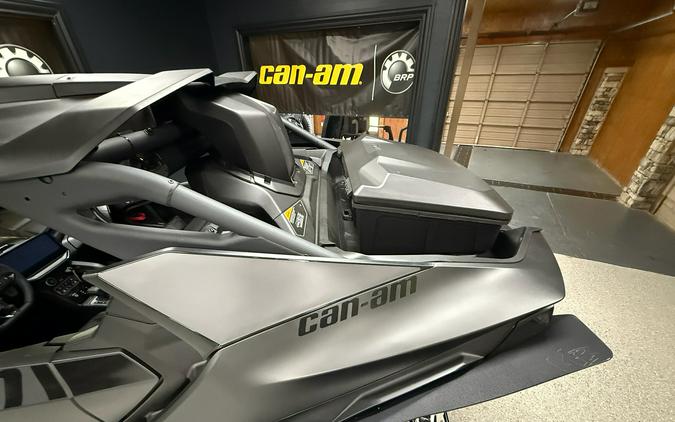 2024 Can-Am Maverick R X RS with Smart-Shox