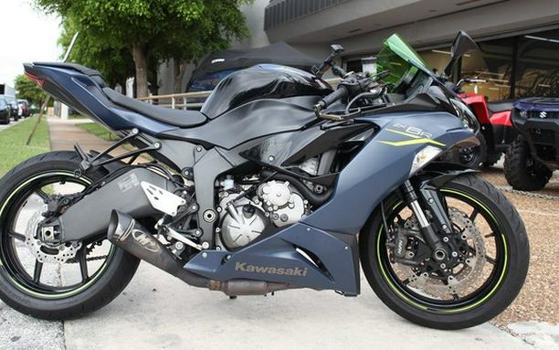 2023 Kawasaki Ninja ZX-6R Metallic Matte Twilight Blue/Metalli