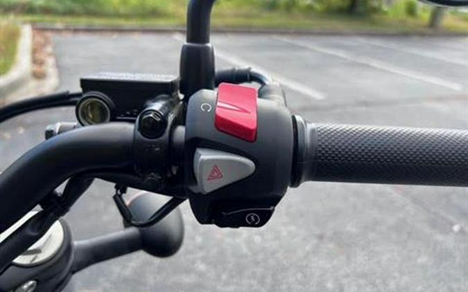 2025 Honda CB300R ABS