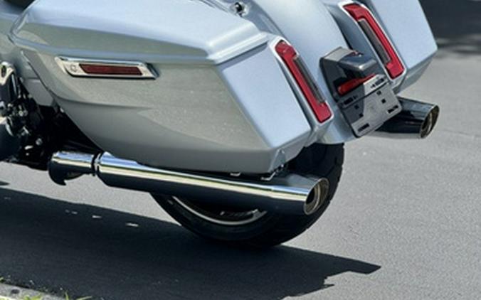 2025 Harley-Davidson FLHX - Street Glide
