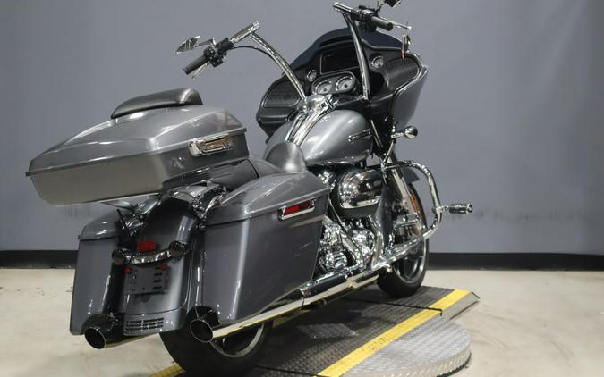 2021 Harley-Davidson Road Glide Gauntlet Gray Metallic