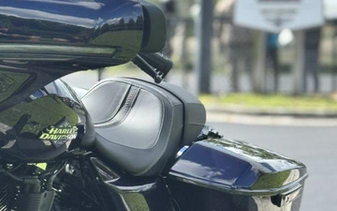 2025 Harley-Davidson FLHX - Street Glide