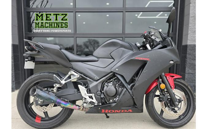 2015 Honda CBR® 300R