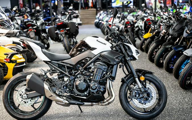 2026 Kawasaki Z900 ABS