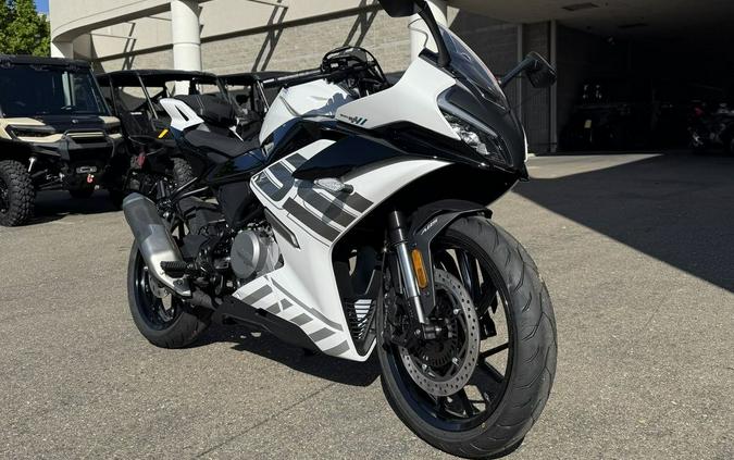 2026 CFMOTO 300SS