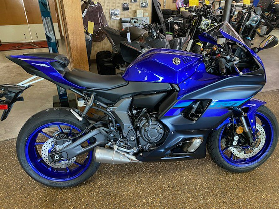 2024 Yamaha YZF R7 TEAM YAMAHA BLUE