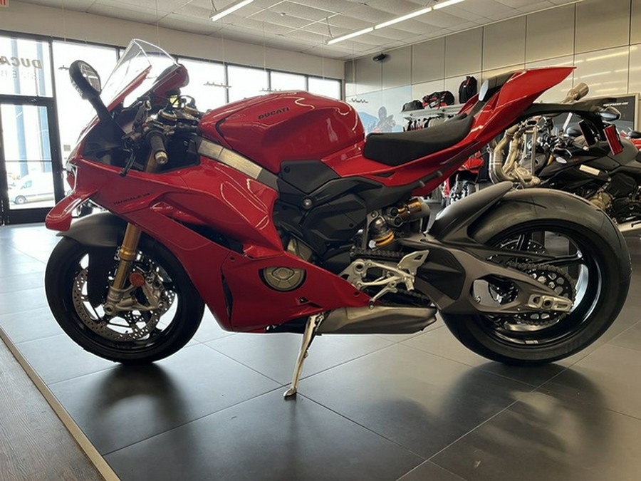 2025 Ducati Panigale V4 S Ducati Red