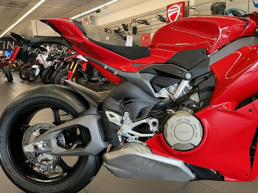 2025 Ducati Panigale V4 S Ducati Red