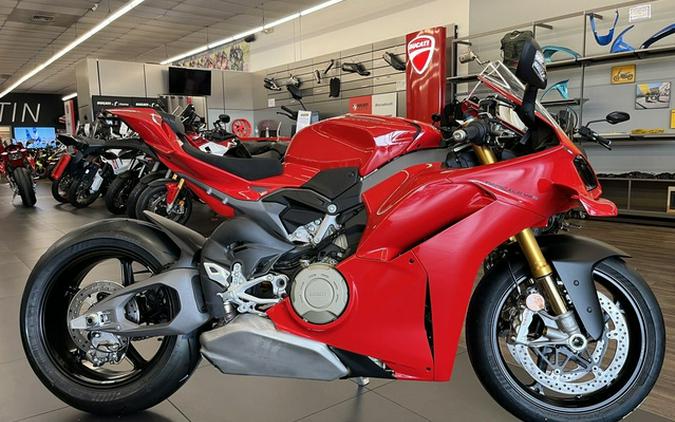2025 Ducati Panigale V4 S Panigale V4 S