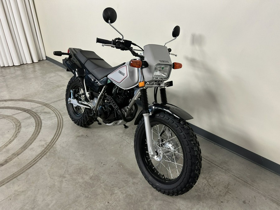 2026 Yamaha TW200 (TW200T2)