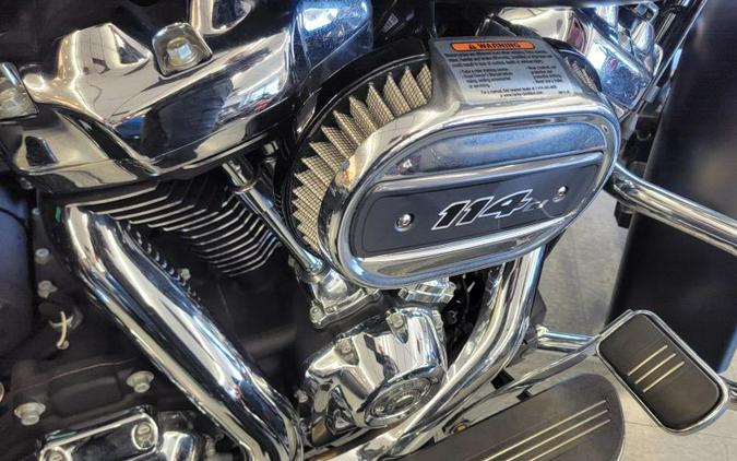 2022 Harley-Davidson FLHXS Street Glide Special