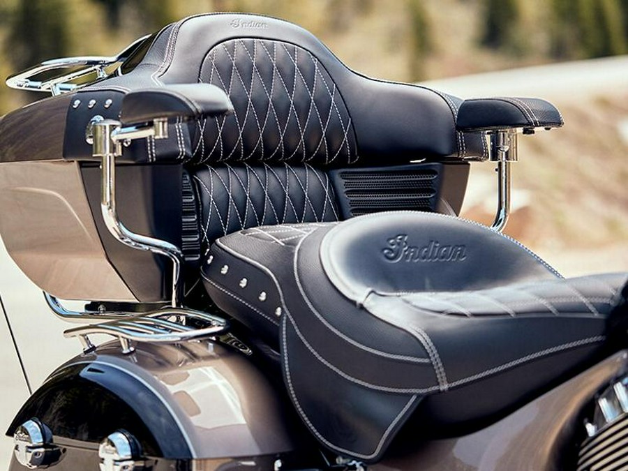 2019 INDIAN Roadmaster Steel Gray Smoke / Thunder Black Smoke - F372599