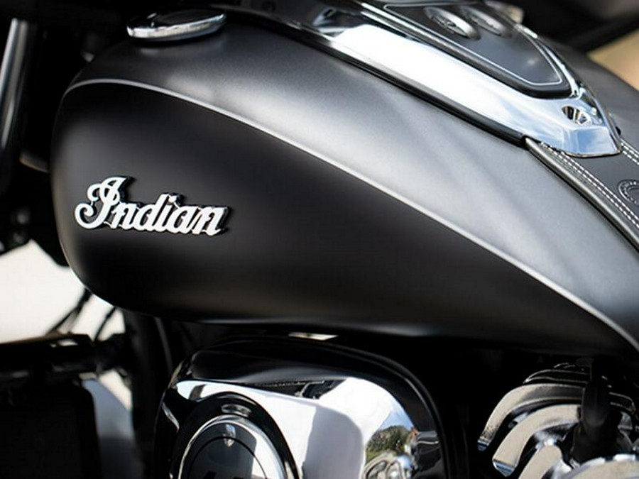 2019 INDIAN Roadmaster Steel Gray Smoke / Thunder Black Smoke - F372599