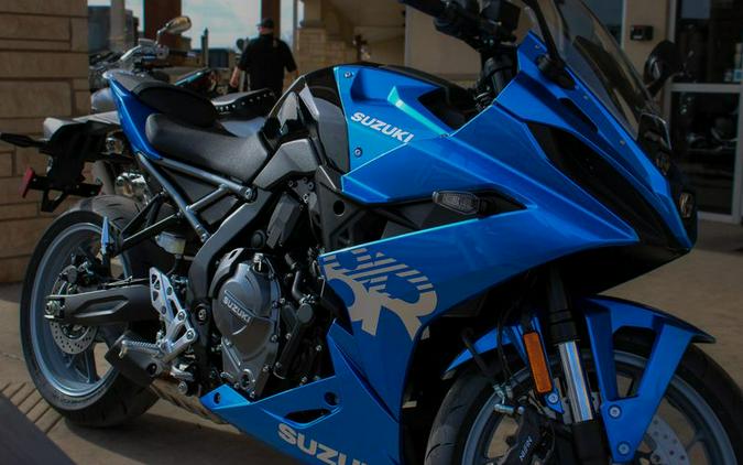 New 2025 SUZUKI GSX8R