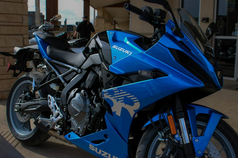 2025 SUZUKI GSX8R
