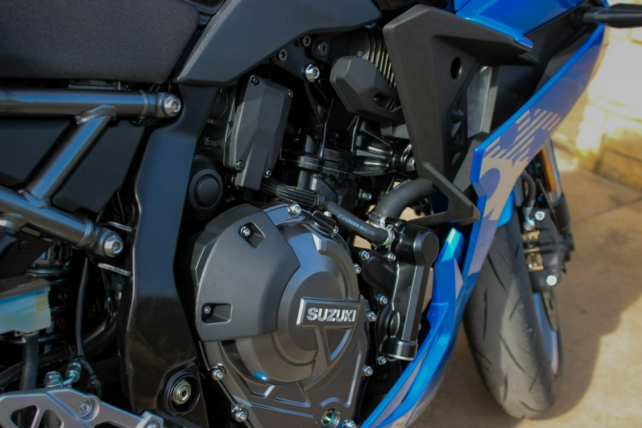2025 SUZUKI GSX8R