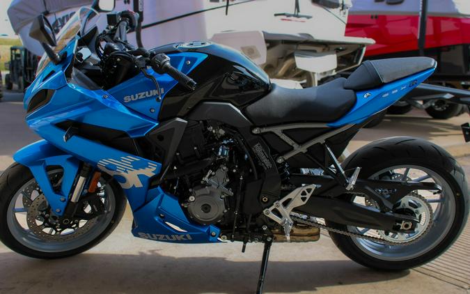 2025 SUZUKI GSX8R