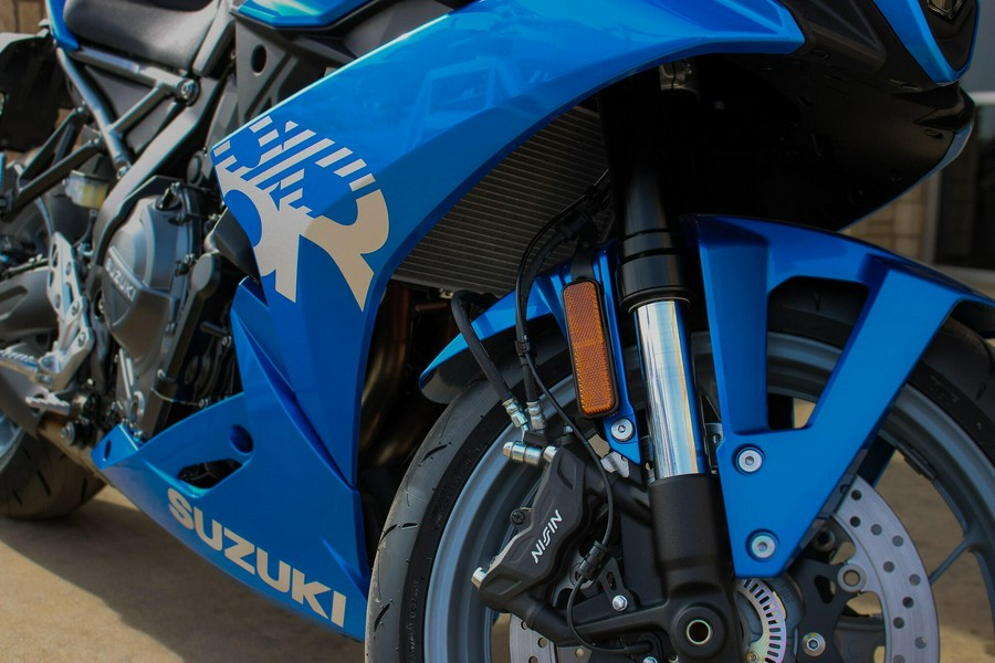 2025 SUZUKI GSX8R