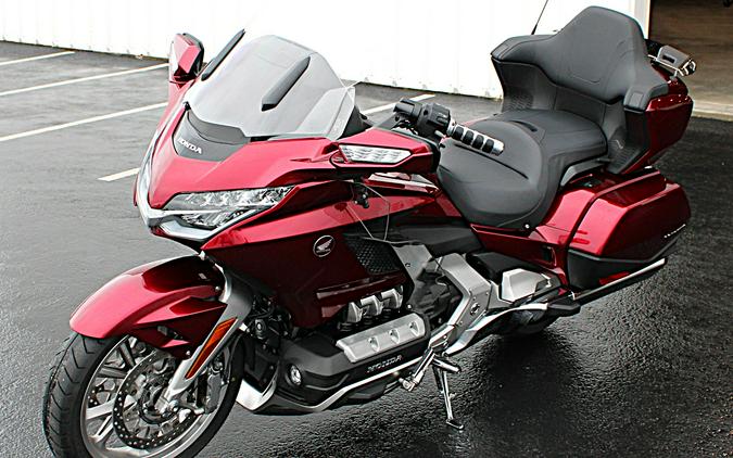 2018 HONDA Gold Wing Tour DCT