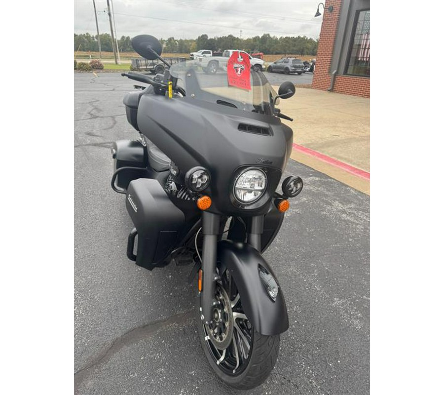 2021 Indian Motorcycle Roadmaster® Dark Horse®