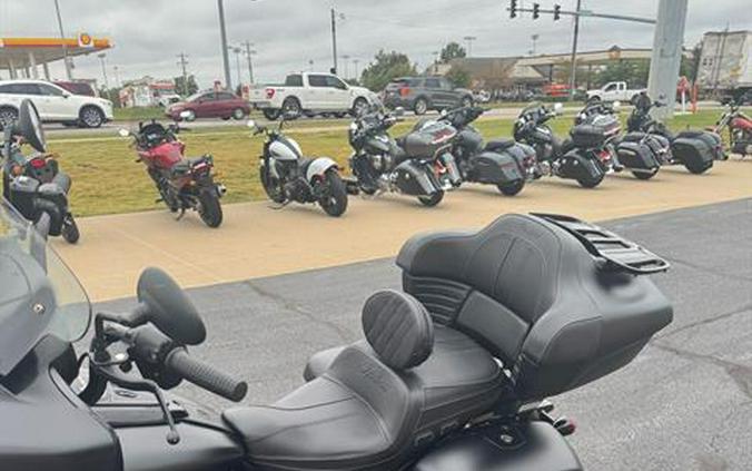 2021 Indian Motorcycle Roadmaster® Dark Horse®