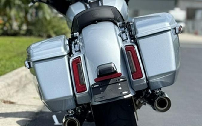 2025 Harley-Davidson FLHX - Street Glide