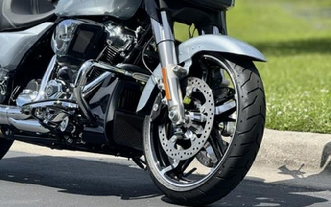 2025 Harley-Davidson FLHX - Street Glide