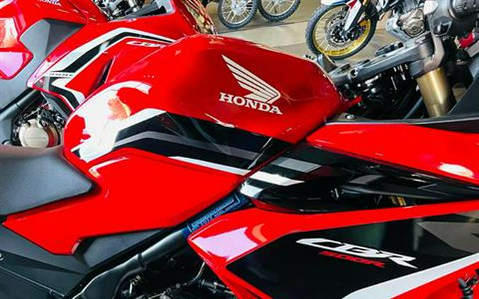 2023 Honda CBR500R ABS