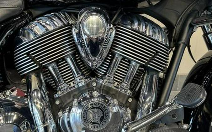 2017 Indian Motorcycle® Chieftain® Limited Thunder Black