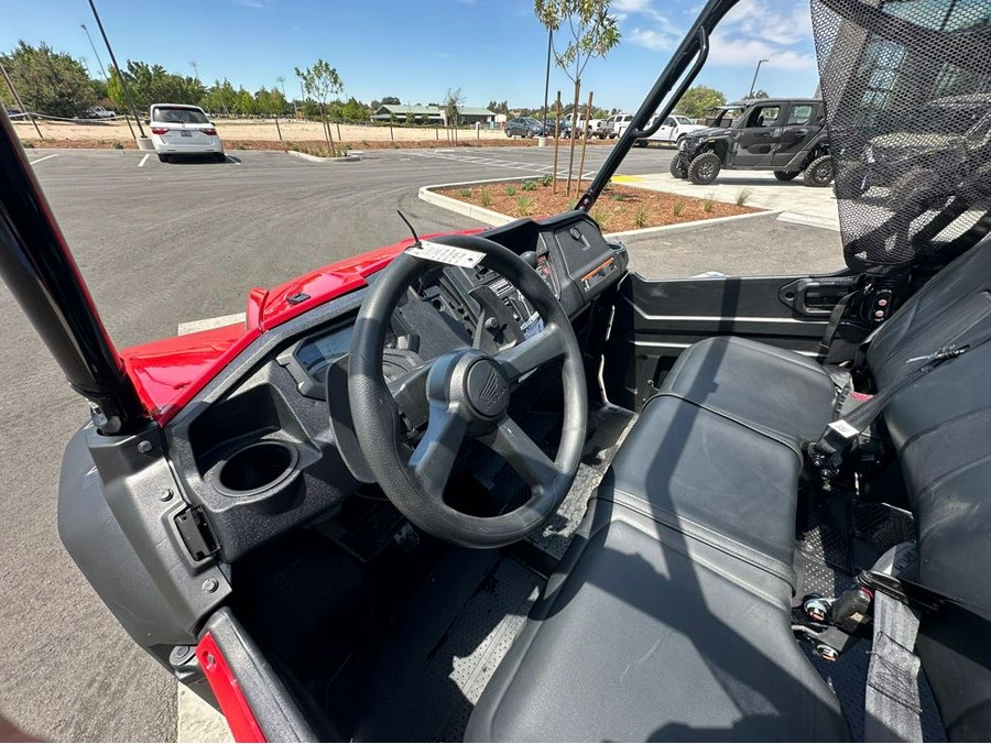 2025 Honda Pioneer 1000-6 Crew Deluxe