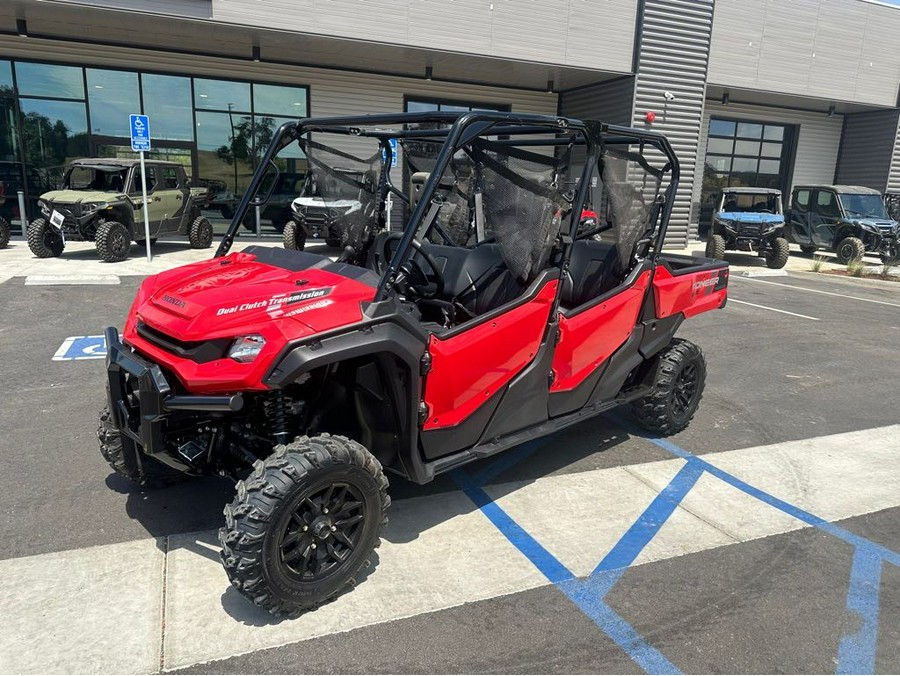 2025 Honda Pioneer 1000-6 Crew Deluxe