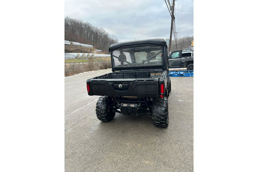 2023 Can-Am Defender MAX HD9