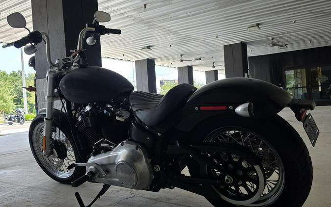 2021 Harley-Davidson® Softail Standard® Vivid Black