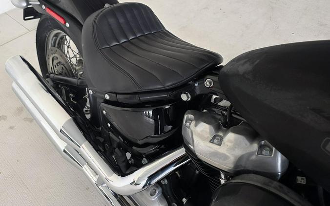 2021 Harley-Davidson® Softail Standard® Vivid Black