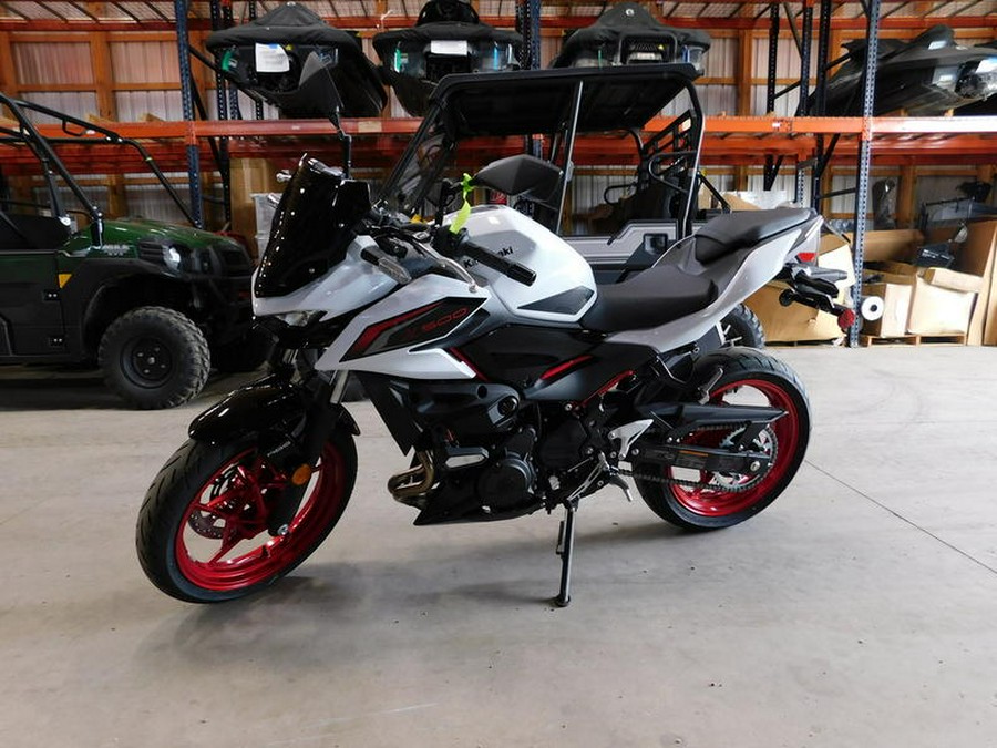 2026 Kawasaki Z500 SE ABS