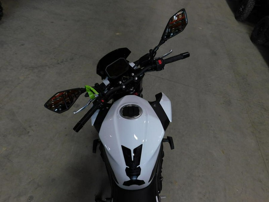 2026 Kawasaki Z500 SE ABS