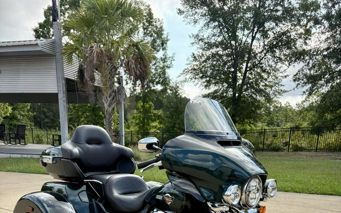 2024 Harley-Davidson Tri Glide Ultra Alpine Green / Vivid Black