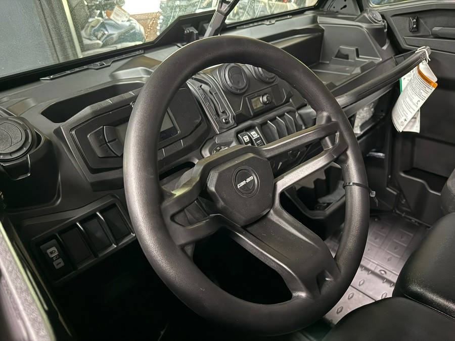 2026 Can-Am Defender MAX DPS CAB HD10