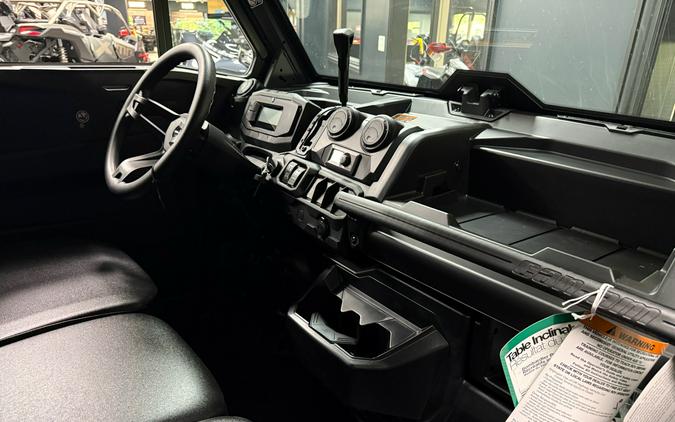 2026 Can-Am Defender MAX DPS CAB HD10
