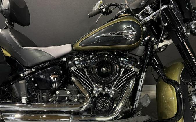 2018 Harley-Davidson Softail FLHC - Heritage Classic