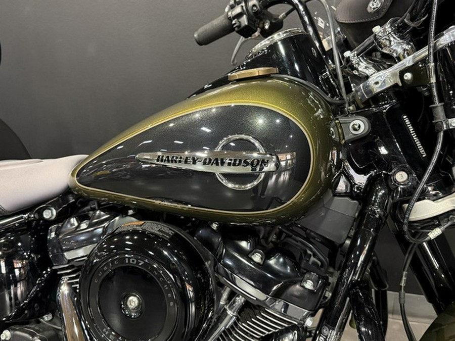 2018 Harley-Davidson Softail FLHC - Heritage Classic