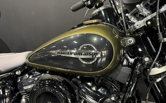 2018 Harley-Davidson Softail FLHC - Heritage Classic
